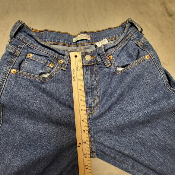 Levi's Jeans Womens 8 Blue Classic Capri Cropped Stretch 5 Pocket Side Slit Hem - Picture 7 of 10